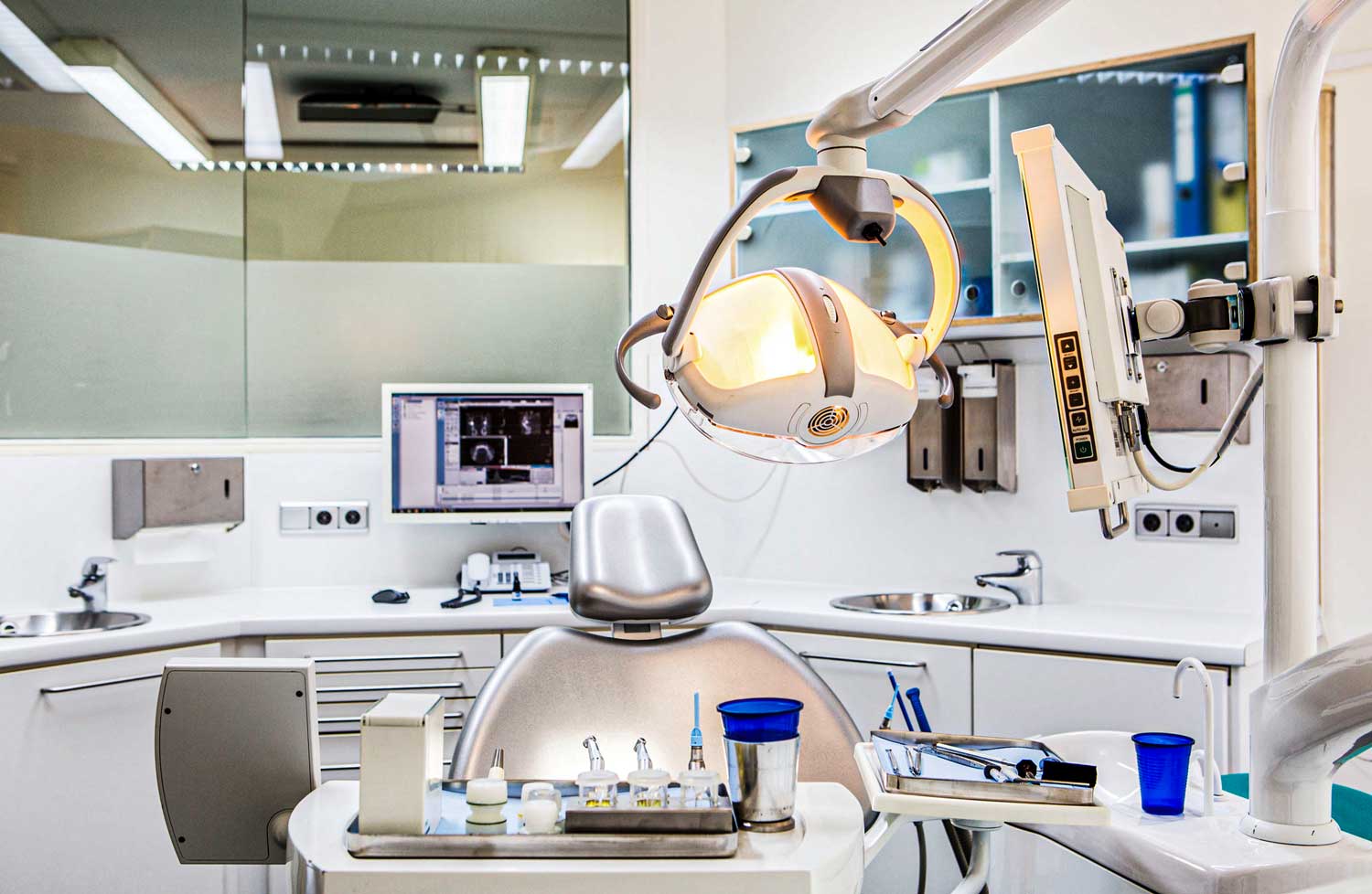 Behandlungsraum Schienentherapie/ Schnarcherschienen (CMD) bei Ihrem Zahnarzt in Köln!